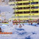 pool party